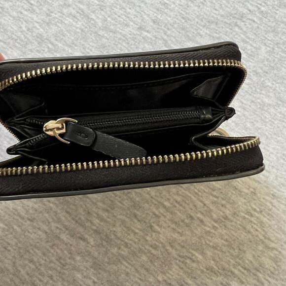 Kate Spade New York Black Pebbled Leather Zip Around Wallet Key Ring White Trim - Picture 5 of 10